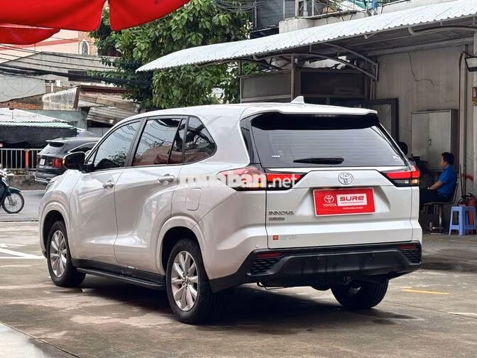 Innova Cross V 2024 - HT Bank 75% - Giá Còn Giảm
