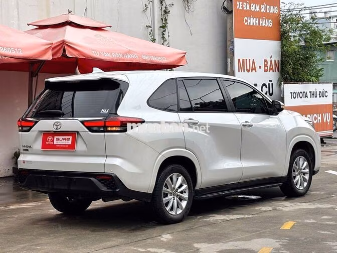 Innova Cross V 2024 - HT Bank 75% - Giá Còn Giảm