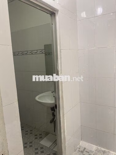 Cho thuê nguyên căn giá rẻ trung tâm Tân Bình