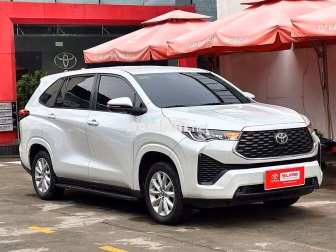 Innova Cross V 2024 - HT Bank 75% - Giá Còn Giảm