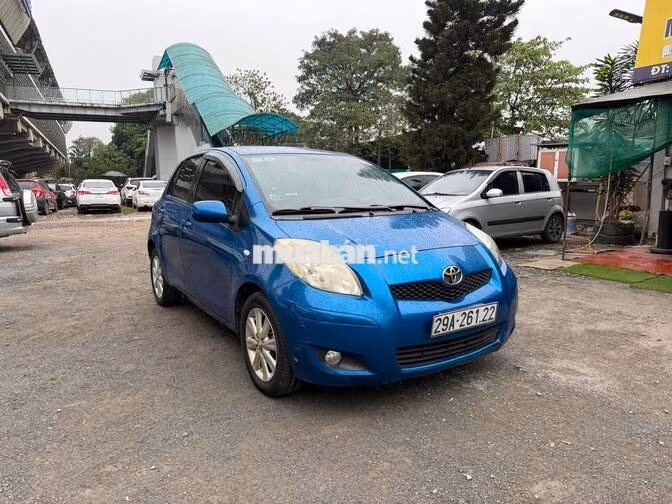 Toyota Yaris 1.3 AT 2009 Xanh Tự động