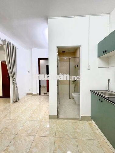 CHO THUÊ CĂN HỘ FULL NỘI THẤT, CỬA SỔ GIẾNG TRỜI, PHÒNG ĐẸP, Ở NGAY