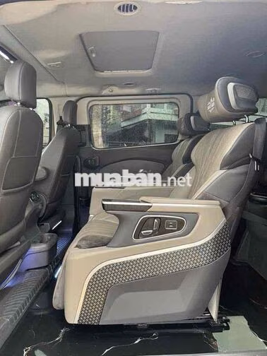 Ford Tourneo 2019 MPV 7 chỗ Nâu