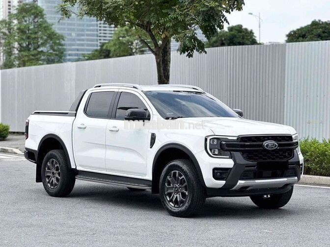 Ford Ranger Wildtrak 2 cầu Trắng