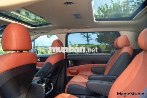 Xe Kia Carnival Signature 2.2D 2026