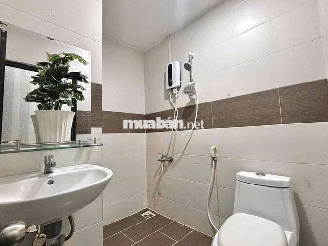 Cho Thuê Phòng Cửa Sổ Thoáng Có Máy Giặt Riêng Gần Trường HUFLIT
