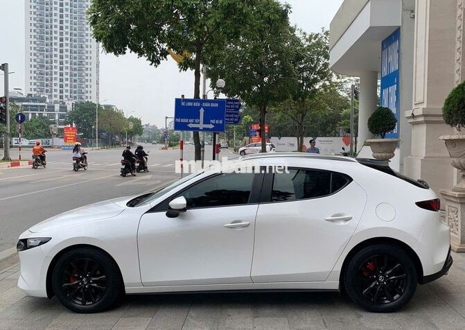 Mazda 3 1.5L Sport Luxury 2020 Trắng 65.000 km