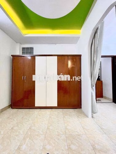 CHO THUÊ CĂN HỘ FULL NỘI THẤT, CỬA SỔ GIẾNG TRỜI, PHÒNG ĐẸP, Ở NGAY