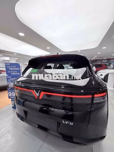VinFast VF8 THẾ HỆ MỚI / All New - Cọc tiên phong
