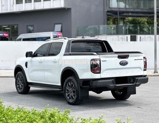 Ford Ranger Wildtrak 2 cầu Trắng