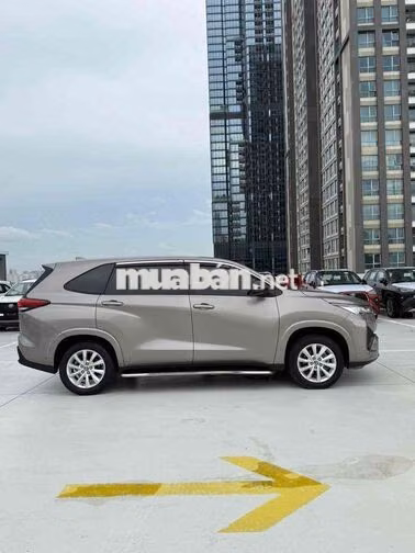 Toyota Innova Cross 2.0V 2025 Xám 29.000 km