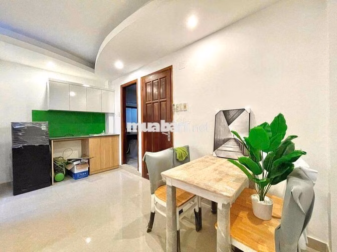CĂN HỘ 2PN + 1PK NGUYÊN TẦNG NGAY CHỢ BÀ CHIỂU