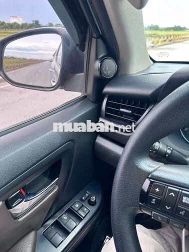 Toyota Fortuner 2020 MT Máy dầu Bạc
