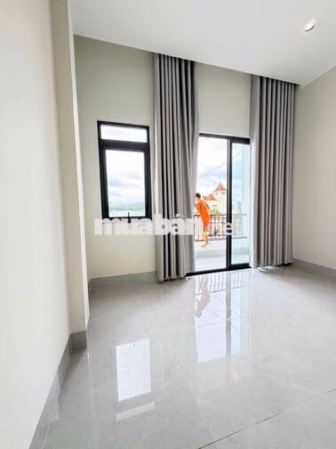 nhà phố 100m2 ,3 phòng ngủ,đường Nguyễn ái quốc,Tân hiệp