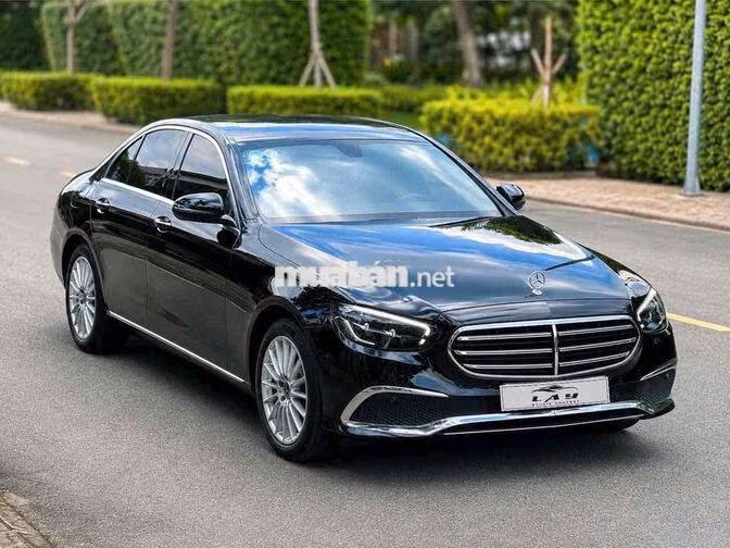 Mercedes E200 Exclusive 2022 Đen