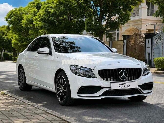 Mercedes-Benz C200 Exclusive 2019 Trắng