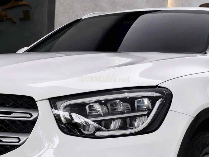 Mercedes-Benz GLC200 2021 Trắng 9G-Tronic