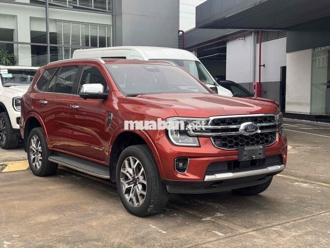 Ford Everest Titanium 1 Cầu 2023 Đỏ cam 38.000km