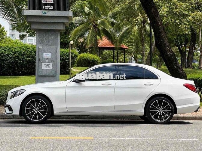 Mercedes-Benz C200 Exclusive 2019 Trắng