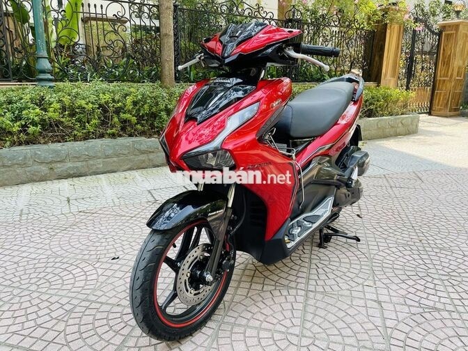 Honda Air Blade2024 màu Đỏ xe chính chủ nguyên bản