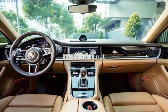 Porsche Panamera 4 Executive 2018 Đỏ rượu vang