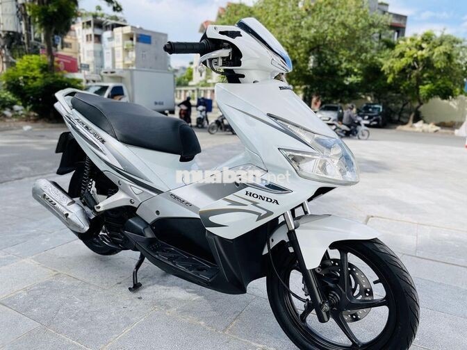 Honda Air Blade 110FI trắng máy zin .sơn zin 