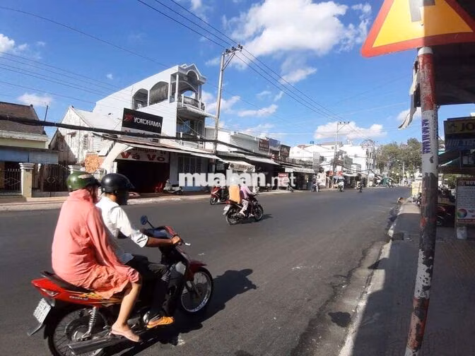 CHO THUÊ MẶT BẰNG LÔ GÓC 2 MẶT THOÁNG - TRUNG TÂM TP. SÓC TRĂNG