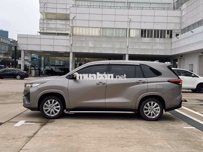 Toyota Innova Cross 2025 Bản V màu Đồng - 1 Chủ