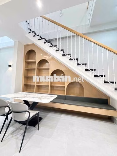 nhà phố 100m2 ,3 phòng ngủ,đường Nguyễn ái quốc,Tân hiệp