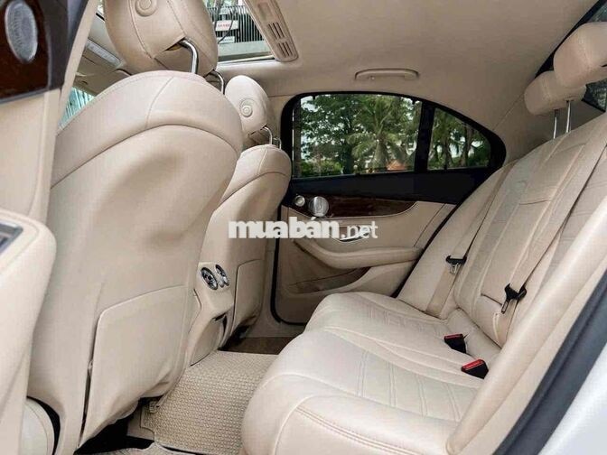 Mercedes-Benz C200 Exclusive 2019 Trắng