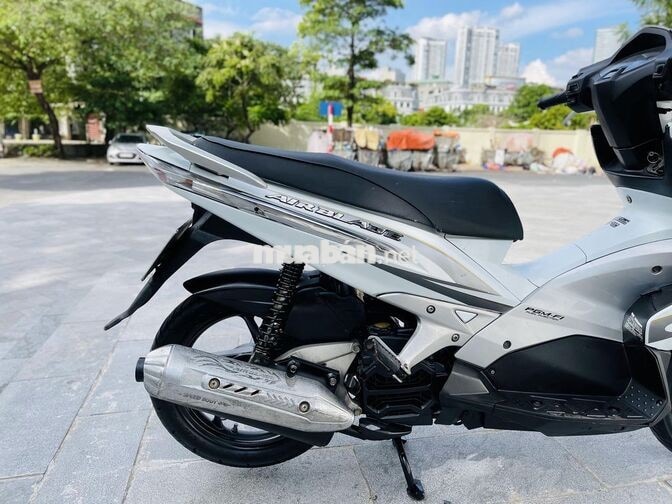 Honda Air Blade 110FI trắng máy zin .sơn zin 