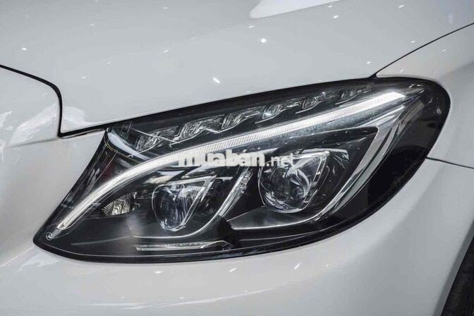Mercedes C300 AMG model 2018 siêu đẹp👍