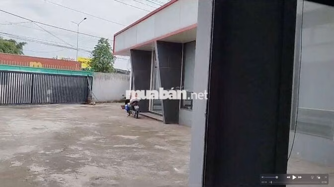 1600m kho sạch sẽ, mặt tiền rộng 10m, DT 747B, P Tân Khánh