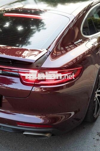 Porsche Panamera 4 Executive 2018 Đỏ rượu vang