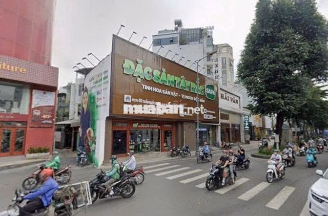 Trần Quốc Hoàn, Quận Tân Bình/📍 地址：Trần Quốc Hoàn路，新平郡（Tân Bình）