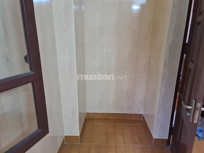 CHO THUÊ PHÒNG BA ĐÌNH, 1 PHÒNG DUY NHẤT, GIÁ SIÊU MỀM 2.3 TRIỆ