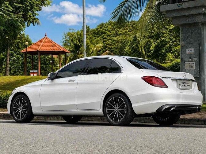 Mercedes-Benz C200 Exclusive 2019 Trắng
