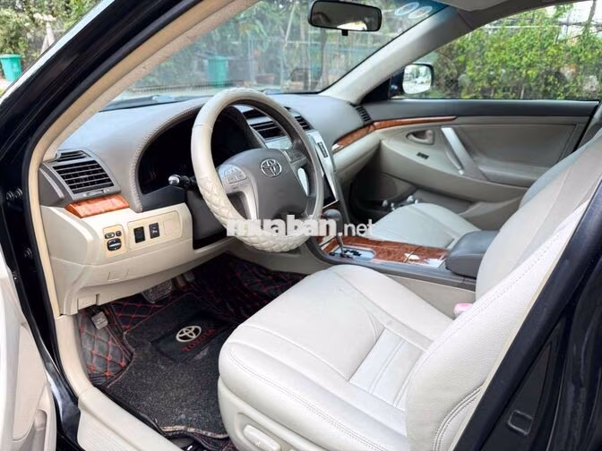 Toyota Camry 2.4G Màu Đen. Đời 2011 Cá Nhân