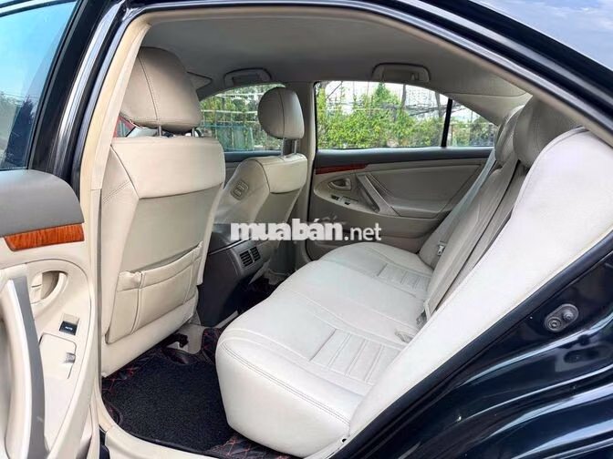 Toyota Camry 2.4G Màu Đen. Đời 2011 Cá Nhân