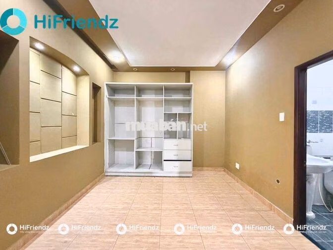 CĂN HỘ DỊCH VỤ FULL NỘI THẤT CỬA SỔ TRỜI Y NHƯ CLIP NGAY KHU TÊN LỬA