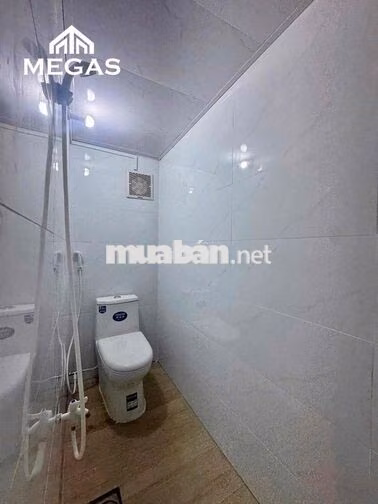CHO THUÊ DÃY TRỌ GÁC CAO 2m NẰM NGAY CỔNG ĐH VĂN LANG