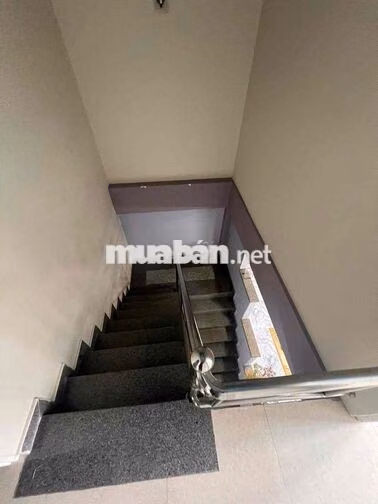 Vị trí đẹp sát mặt tiền Dương Bá Trạc,   sổ hồng riêng hiện hữu