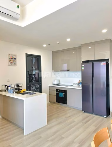 An Toàn 24/24 ,CH 2 tỷ 1 giá rẻ , Nguyễn Bỉnh Khiêm ,sổ hồng ,Bank 70%