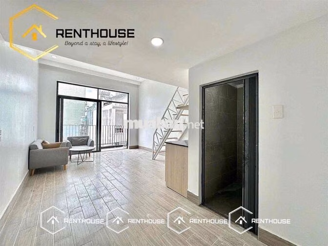 Duplex Mới Xây Siêu Rộng Ngay Mặt Tiền Vườn Lài Gần Văn Lang và NTTU