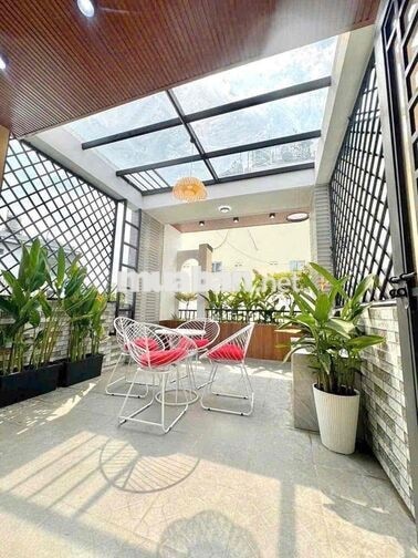 Bán nhà đs: 3, BHH: 3,8x23đúc 3 lầu, 4PN, 4WC, hẻm xe tải