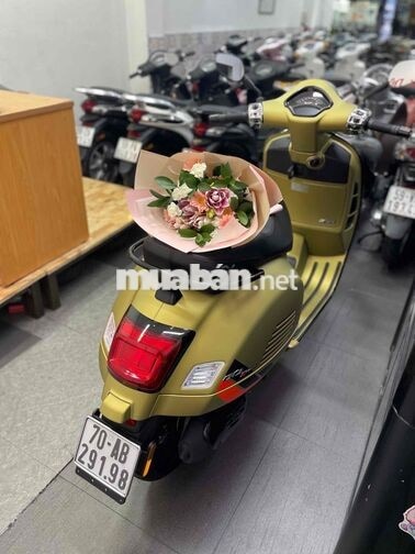 Piaggio Vespa GTS Super Sport 150 2026 Vàng đồng