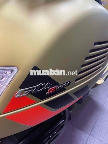 Piaggio Vespa GTS Super Sport 150 2026 Vàng đồng