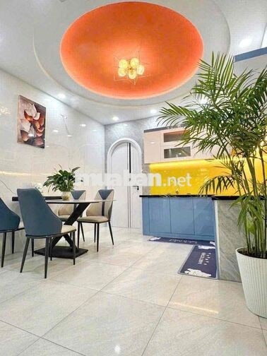 Bán nhà đs: 3, BHH: 3,8x23đúc 3 lầu, 4PN, 4WC, hẻm xe tải