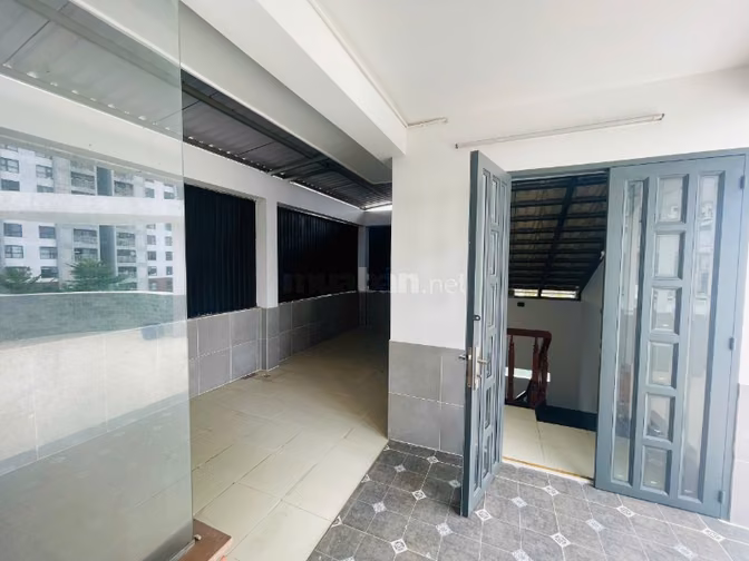 Bán Biệt Thự Phố 215m2 6PN Sân vườn hẻm 688 Lê Đức Thọ Giá 17.5Tỷ