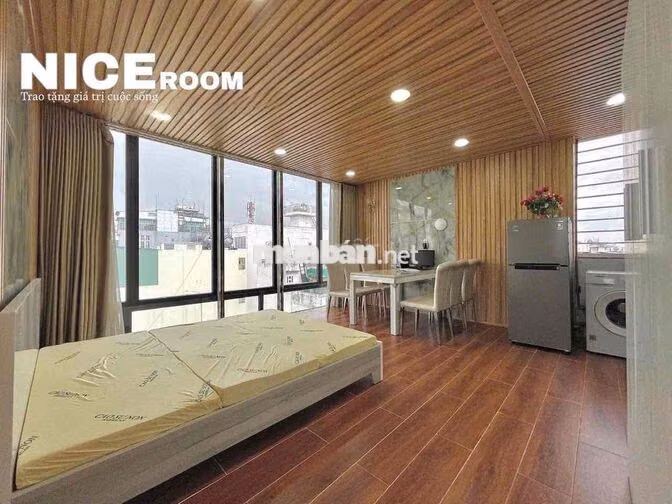 CHÍNH CHỦ CHO THUÊ CĂN HỘ FULL NỘI THẤT TẦNG CAO GẦN QUẬN 1